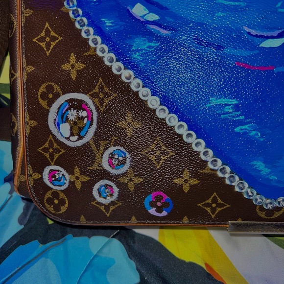 Fully customized blue bubble heart 💙✨ 🫧 Louis Vuitton abbesses messenger bag - Picture 2 of 16